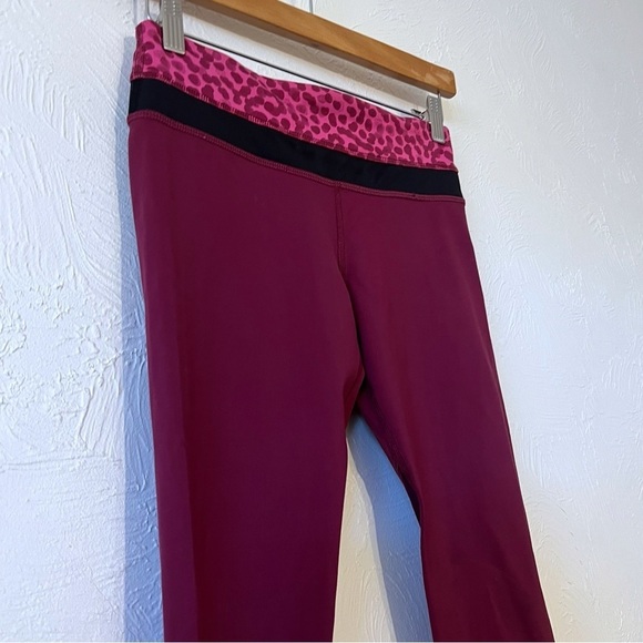 Lululemon Dashing Purple Ace Spot Magenta Run Inspire Crop II Leggings size 4 - Picture 3 of 8